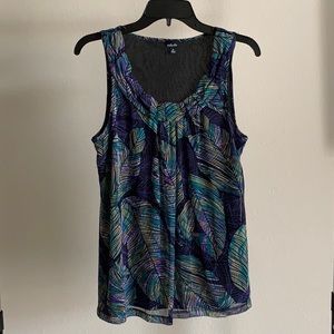 Size S Leaf Print Sleeveless Blouse